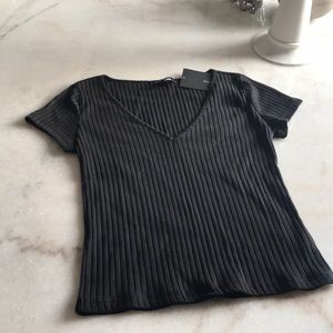 Short sleeve crop top